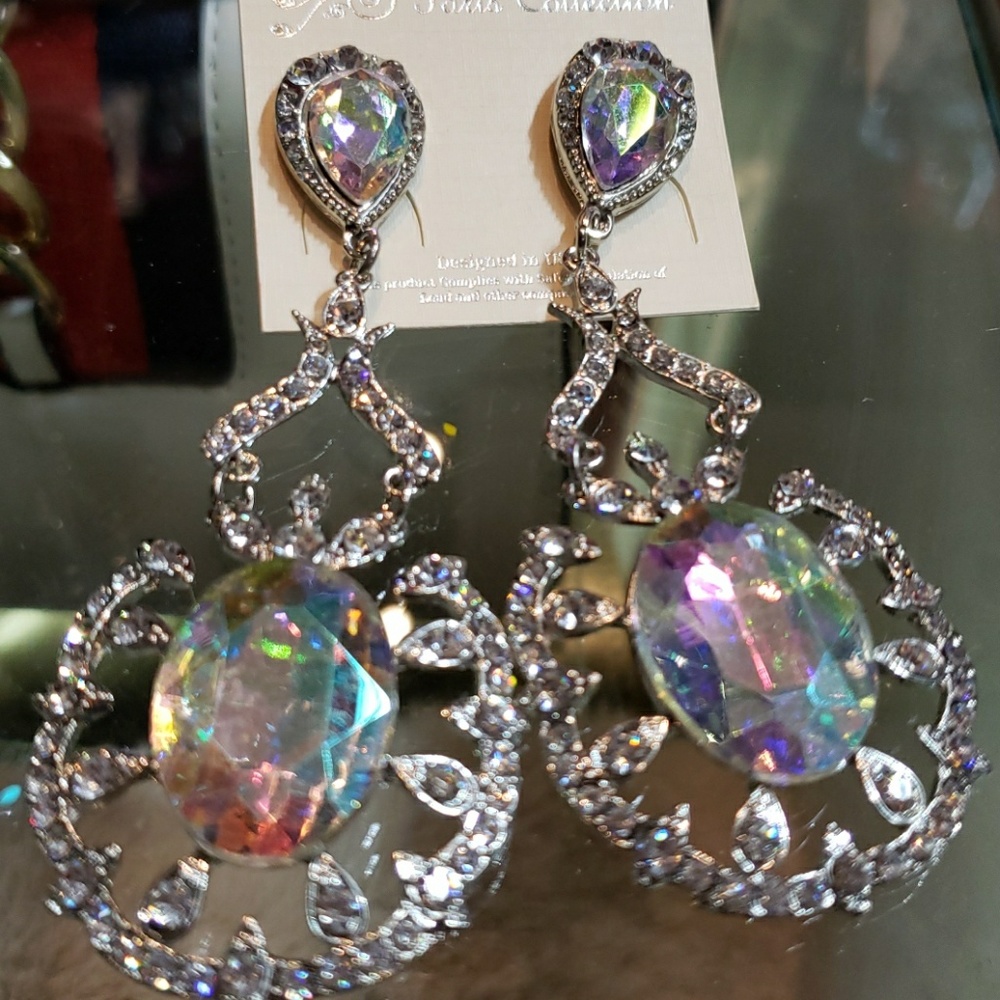 Chandelier earrings